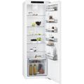 AEG DynamicAir In-column Integrated Fridge