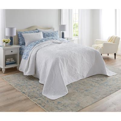 Comfort Cloud Bedspread by BrylaneHome in White (S...