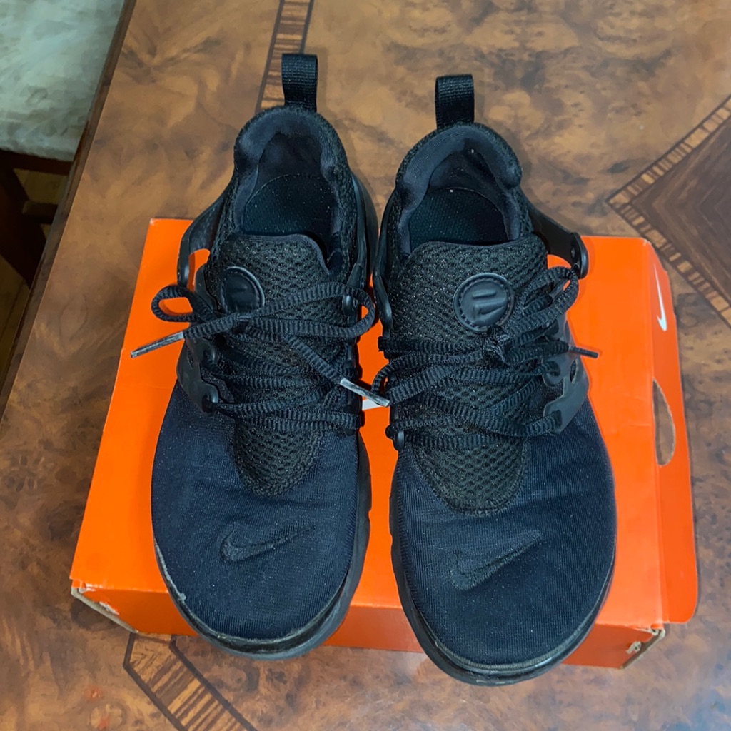 Nike Shoes | Children’s Nike Sneakers | Color: Black | Size: 3bb