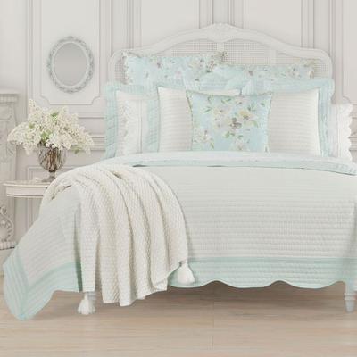 Amherst Quilt Pale Blue, King / Cal King, Pale Blu...