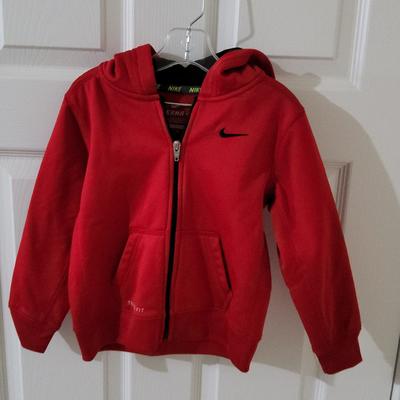 Nike Shirts & Tops | Kids Nike Hooded Thermafit Hoodie | Color: Black/Red | Size: 4tb