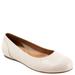 Soft Walk Sonoma - Womens 6.5 Bone Slip On N