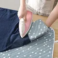 Mini tapis de repassage à main pliable gant résistant à la chaleur pour vêtements manchon à