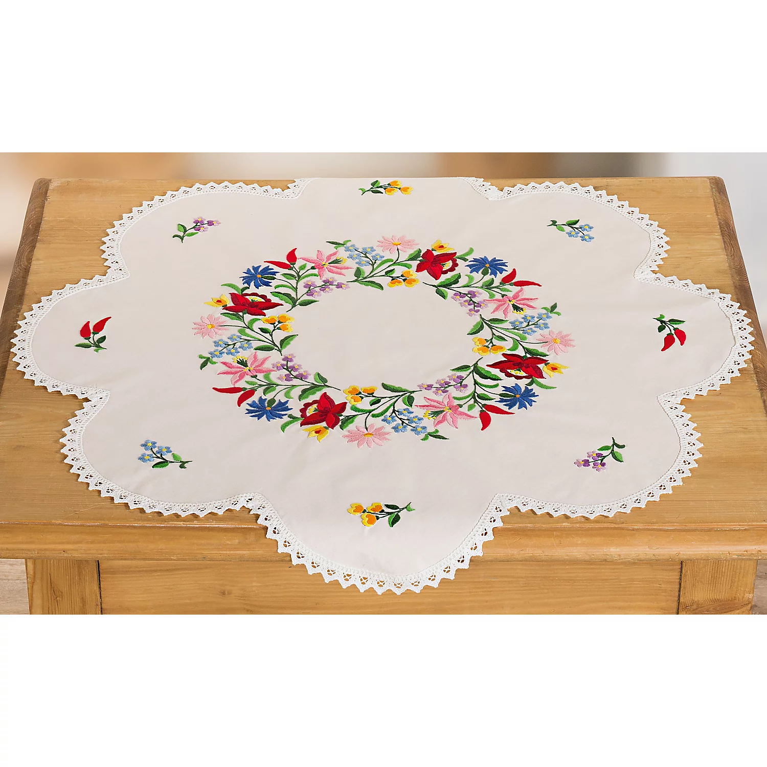 Nappe à broder « fleurs rustiques »