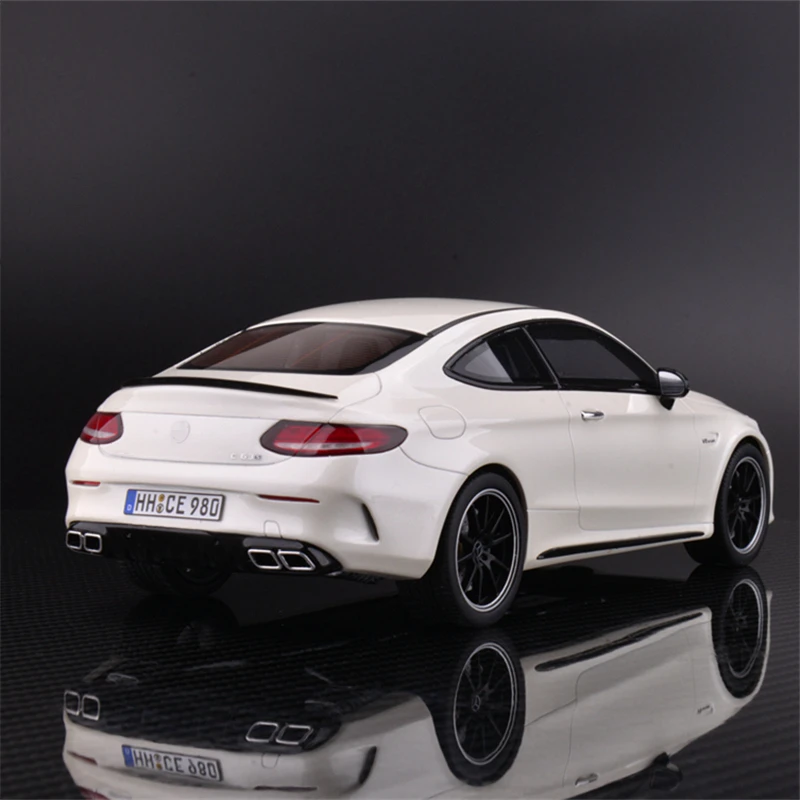 1:32 C63S Coupe Legierung Auto Modell Diecast Metall Spielzeug Fahrzeuge Auto Modell Sammlung Simulation Sound und Licht Kinder Geschenke Image