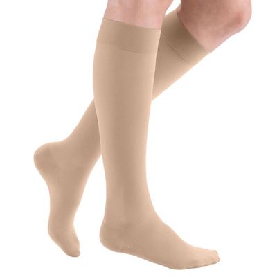 mediven plus Ccl2 AD Kompressionsstrümpfe kurz (34-38 cm) mit Trikotabschlussrand 1 St Image