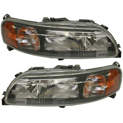 2003 Volvo XC70 Driver and Passenger Side Headlights, with Bulbs, Halogen