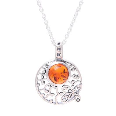 Sunny Garden,'Sterling Silver and Amber Round Butterfly Pendant Necklace'