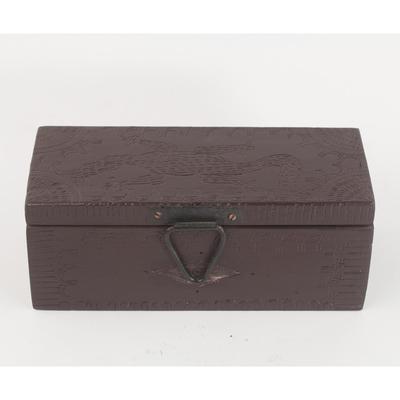 Wood jewelry box, 'Gecko Guardian'