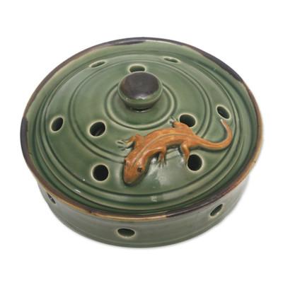 'Green Handmade Lizard-Themed Porcelain Mosquito Coil Holder'