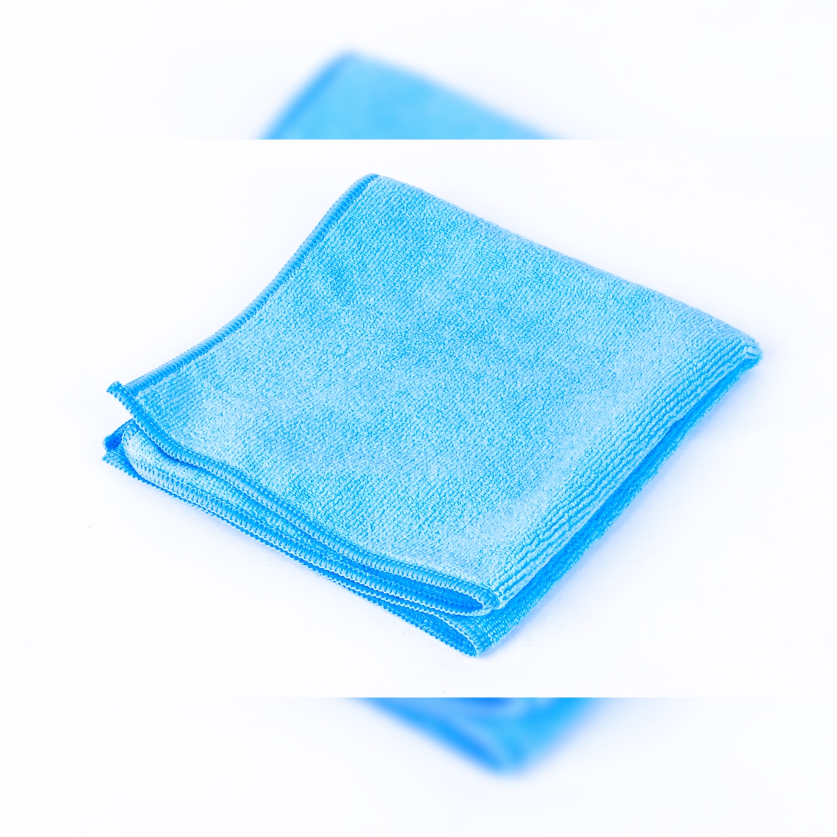 Staubsaugerladen.de Ihr Partner für Geräte und Zubehör Hochwertiges Microfasertuch / Fenstertuch - Streifenfrei reinigen ohne Mittel Image
