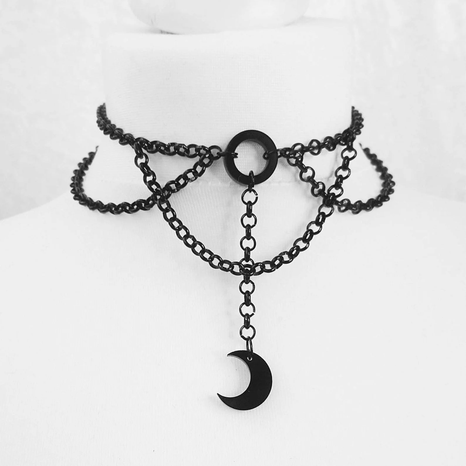 Mond Gothic Ketten O Ring Halsband Gothic Halsband, Mond Halskette, Mond Halsband Image