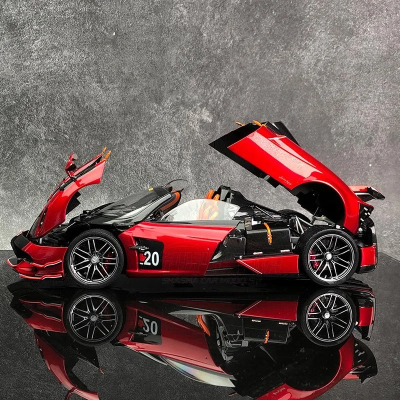 Nuovo 1/18 Pagani Huayra BC Modello di auto sportiva in lega Diecast in metallo Modello di auto da corsa Modello di veicolo Simulazione di suoni e luci Giocattolo per bambini Regalo