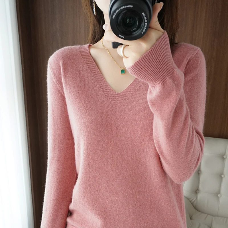 Nuovo maglione da donna con scollo a V in cashmere con scollo in pizzo, design scavato, maglione da donna a maniche lunghe lavorato a maglia casual autunno e inverno