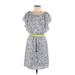 Gabby Skye Casual Dress - Mini Scoop Neck Short sleeves: Gray Floral Dresses - Women's Size 6