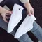 Scarpe da donna autunnali moda nuove scarpe da donna in pelle scarpe da donna traspiranti con cuore carino scarpe Casual Sneakers bianche