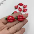 10pcs European Sexy Girl Red Chili Lips ciondoli in resina per gioielli che fanno risultati