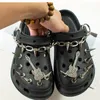 Mode Heißer Verkauf Charms für Crocs DIY Qualität Nieten Kette DIY Schuh Charms Designer Ganze Set Allgleiches Clogs Jeans Vintage Punk
