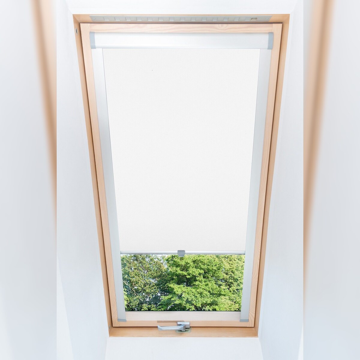 Dachfensterrollo Thermo verdunkelnd passend für Fakro 66/118 Weiss Image