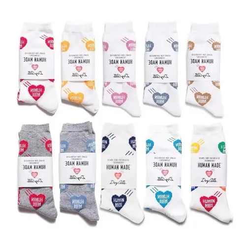 Socken frauen Druck Liebe Medium Socken Internet Celebrity Student Stil Vielseitig Paare Farbe Sport