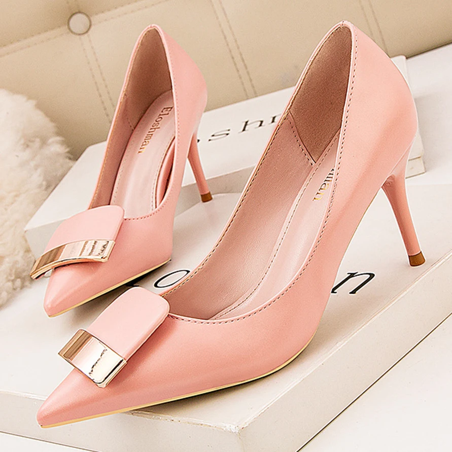 Woman Soft Leather Pointed Toe Wedding Shoes Autumn Black Pink Women Pumps High Heels Metal Buckle Fashion Ladies Office Shoes