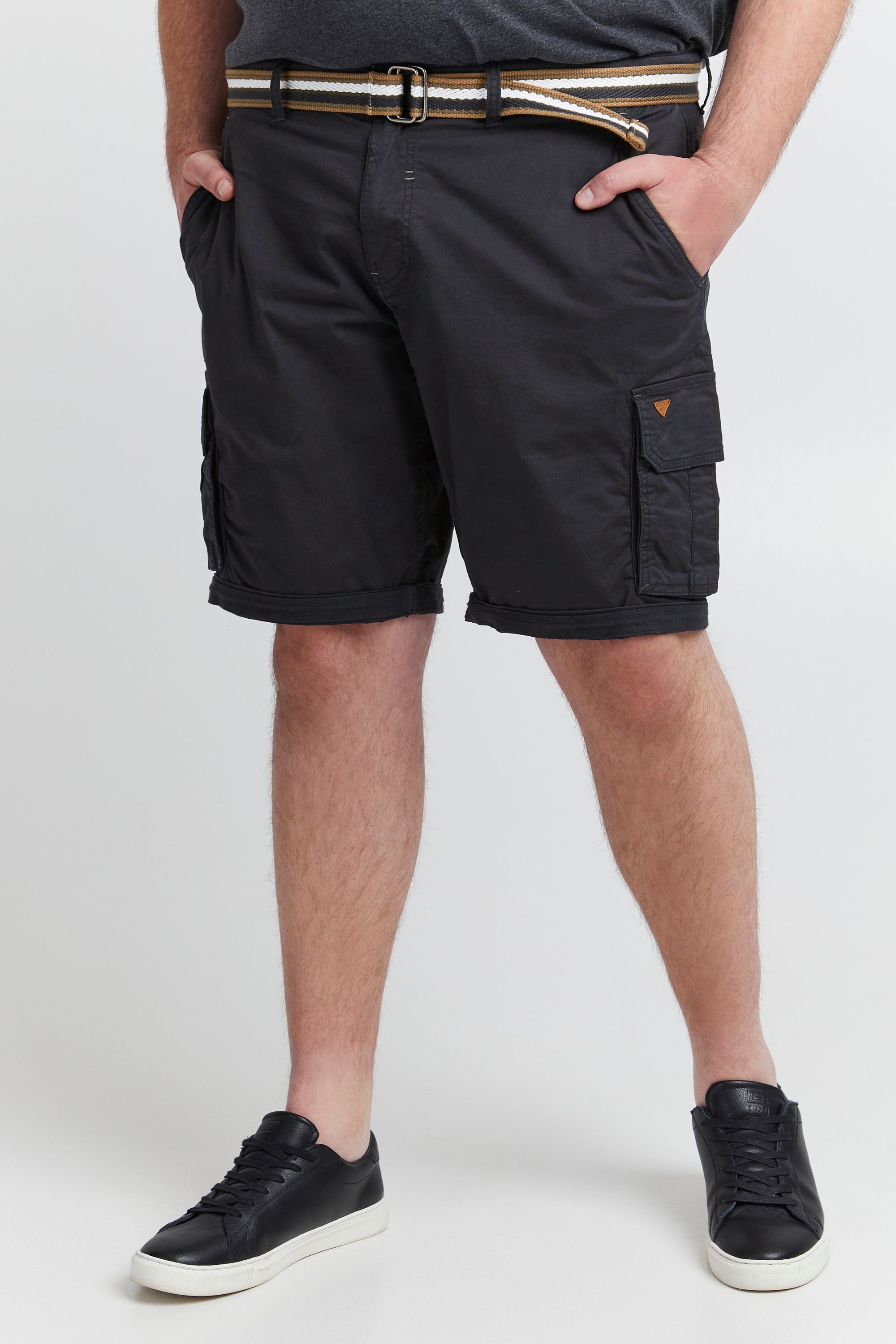 Cargoshorts BLEND "BHBrian Big & Tall", Herren, Gr. 6XL, US-Größen, schwarz, Web, 97% Baumwolle, 3% Elasthan, unifarben, regular fit kurz, Hosen, Stilvolle Cargo Shorts mit Taschen in großen Größen