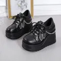 2023 New Size 42 Black Lace Up Buckle zeppe Platform Sneakers da donna fondo spesso moda scarpe Punk