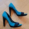 Jessica Simpson Shoes | Jessica Simpson 4 Inch Turqoise Teal Blue Black Heel Pumps Size 9 Size 39 | Color: Black/Blue | Size: 9
