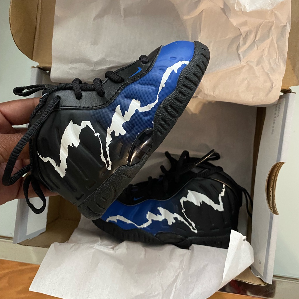 Nike Shoes | Brand New Nike Foams Size 5c Toddlers | Color: Black/Blue | Size: 4c Toddler Boy