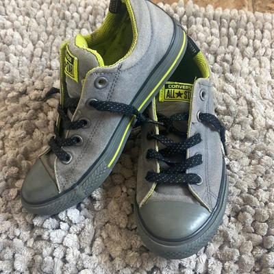 Converse Shoes | Boys Converse Water Repellent Slip On Chuck Taylor’s | Color: Gray/Green | Size: 3.5bb