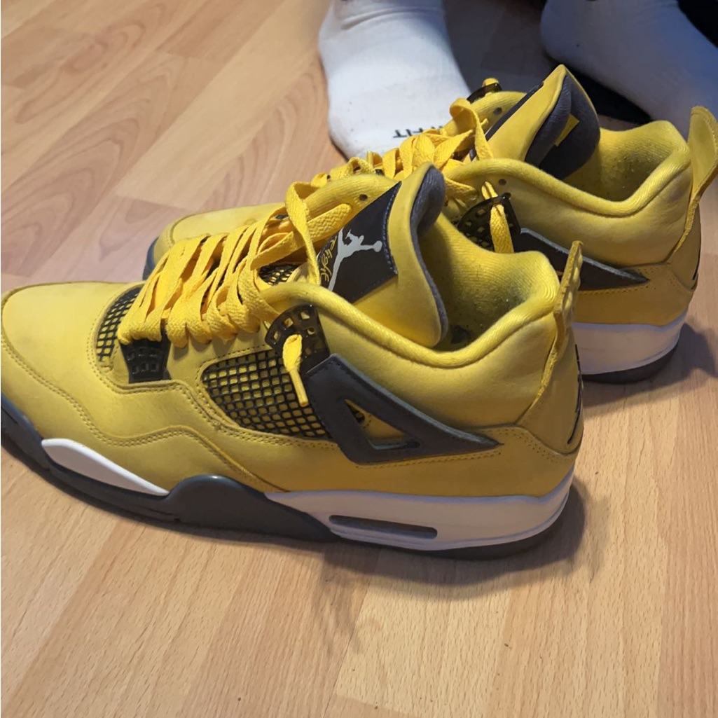 Nike Shoes | Men’s Nike Sneaker | Color: Black/Yellow | Size: 11