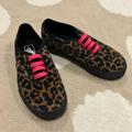 Vans Shoes | Girls Vans Leopard Print No Tie Sneaker New Size 1 | Color: Brown/Pink | Size: 1bb