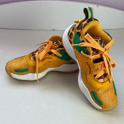 Adidas Shoes | Adidas Lego Kids Shoe, Yellow, Multicolor, Used In Good Condition | Color: Green/Yellow | Size: 13 1/5 Little Kids