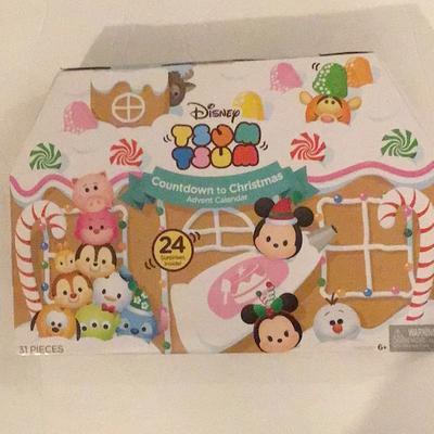 Disney Toys | Disney Tsum Tsum Christmas Advent Calendar 2016 | Color: White | Size: Medium Box