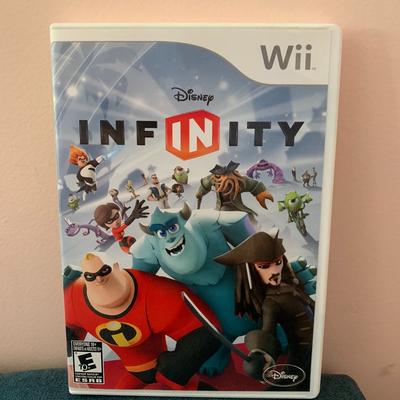 Disney Video Games & Consoles | Disney Infinity Starter Pack Wii + 6 Characters | Color: Red | Size: Os