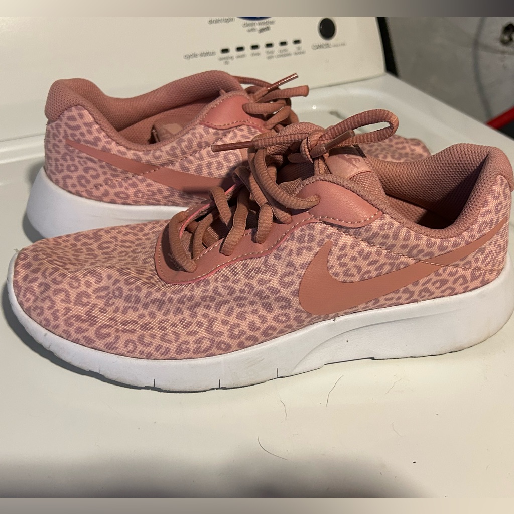 Nike Shoes | Leopard Print Nike Tennis Shoes | Color: Pink | Size: 6