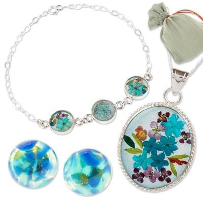 'Blue-Toned Floral Resin and Fussed Glass Curated Gift Set'