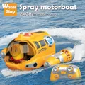 2 4 GHz Fernbedienung Motorboot Wasserdicht Spray Schwimmen Pool Bade RC Dampfschiff Spielzeug Für