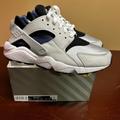 Nike Shoes | Nike Mens Gray Air Huarache Dd1068-005 Lace Up Sneaker Shoes Size Us 9.5 | Color: Gray | Size: 9.5