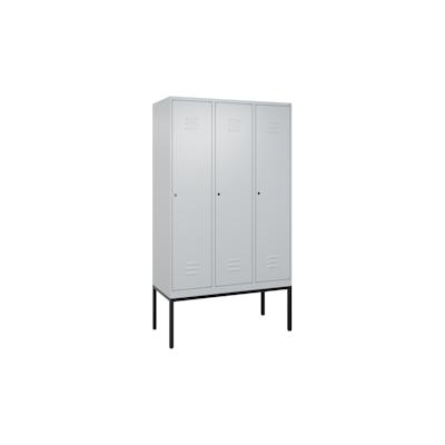 C+P Spind Classic PLUS, Gestell, 3 Abteile, HxBxT 212x120x50cm, Zylinderschloss, Hellgrau/Hellgrau von PROREGAL Image