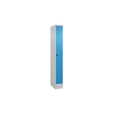 C+P Spind Classic PLUS, Sockel, 1 Abteil, HxBxT 195x25x50cm, Sicherheitsdrehriegel, Hellgrau/Lichtblau von PROREGAL Image