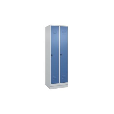 C+P Spind Classic PLUS, Sockel, 2 Abteile, HxBxT 195x60x50cm, Sicherheitsdrehriegel, Hellgrau/Fernblau von PROREGAL Image