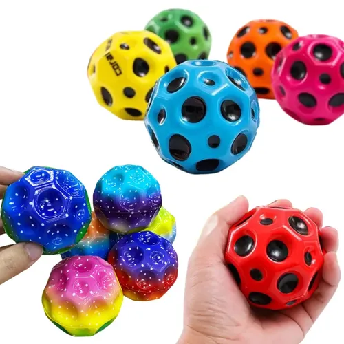 2 Stück hoch belastbare Lochball weiche Hüpfball Anti-Fall Mondform poröse Hüpfball Kinder Indoor