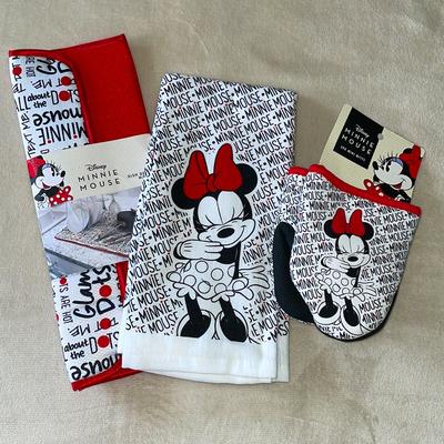 Disney Kitchen | Disney Minnie Mouse Drying Mat, Kitchen Towels And Oven Mitt | Color: Black/Red | Size: Os