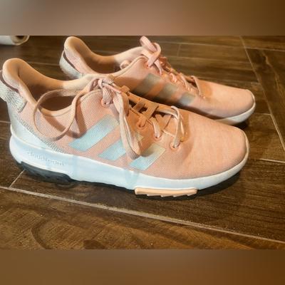 Adidas Shoes | Adidas Cloudfoam Girls Trainers Sneakers Baby Pink Silver Girls Size 4 | Color: Pink/Silver | Size: 4g