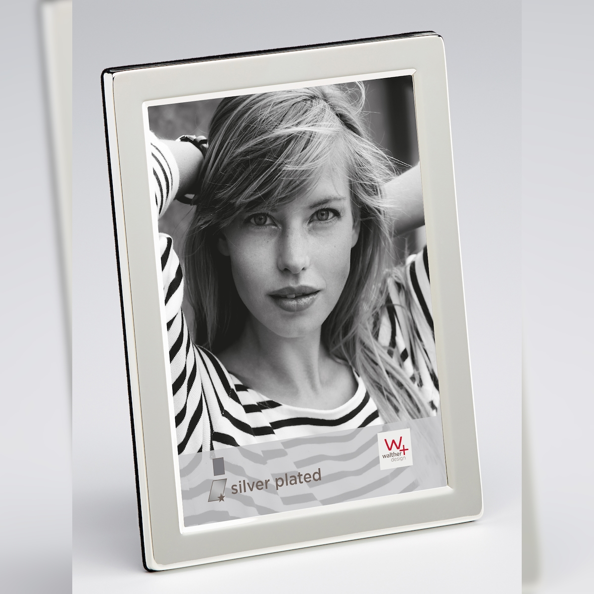 walther + design Lola Portraitrahmen, silber, 7 x 10 cm Image
