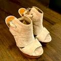 Jessica Simpson Shoes | Jessica Simpson Heels | Color: Tan | Size: 8