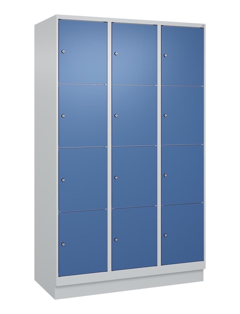 C+P Schließfachschrank Classic PLUS, Sockel, 3 Abteile, 1950x1200x500mm, 7035/50 Image