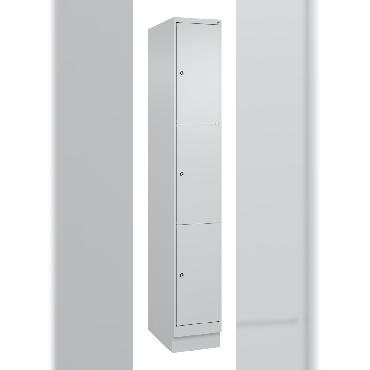 C+P Schließfachschrank Classic PLUS, Sockel, 1 Abteil, 1950x300x500mm, 7035/7035 Image