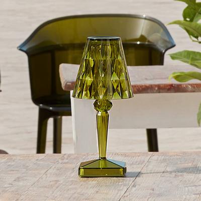 Kartell LED-Akku-Tischlampe Battery, 26 cm, grün, IP54 Battery, grün, Kunststoff, Design Image